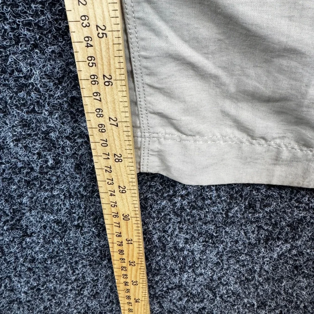 The North Face Mens XL Short Convertible Hiking Pants Tan‎ Khaki Nylon Zip Off